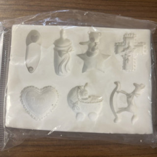 Bebek arabası biberon iğne love desen beyaz silikon kalıp