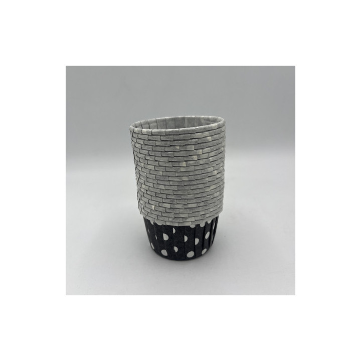 Siyah üzerine beyaz puantiyeli  muffın kalıp çap:7 Adet:20