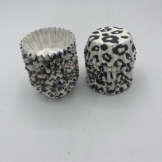 Siyah beyaz leopar desen cupcake kalıp adet:20
