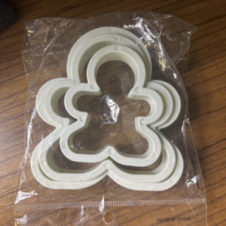 Plastik 3lü kurabiye adam kalıbı beyaz