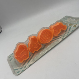 4lü tavşanlı civcivli turuncu renk basmalı büskivi&kurabiye kalıbı plastik
