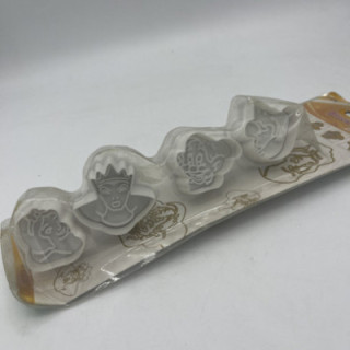 4lü beyaz basmalı kral kraliçe temalı kalıp