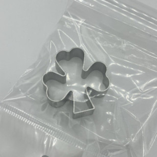 3 yapraklı yonca şeklinde alüminyum kurabiye kalıbı