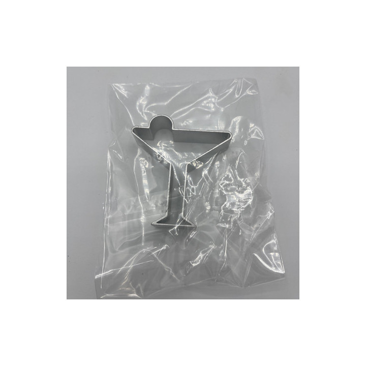 Kokteyl kadeh şeklinde alüminyum kurabiye kalıbı