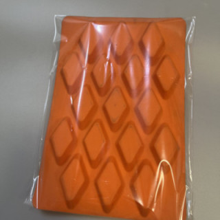 17 bölümlü turuncu renk baklava desen silikon kalıp