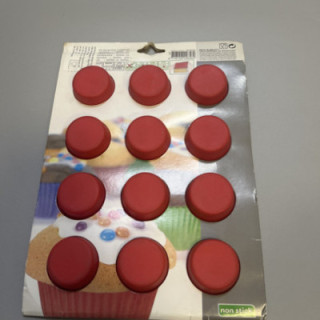 Kırmızı renk 12 Li bölümlü yuvarlak silikon kalıp