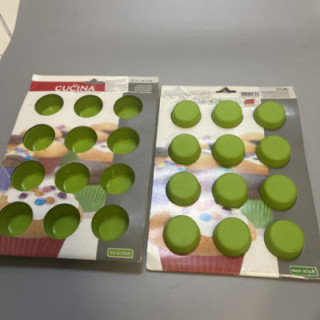 Yeşil renk 12 Li bölümlü yuvarlak silikon kalıp